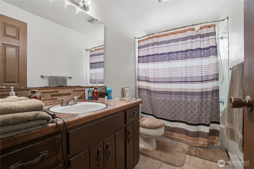 360 Tremont Street W Port Orchard WA 98366