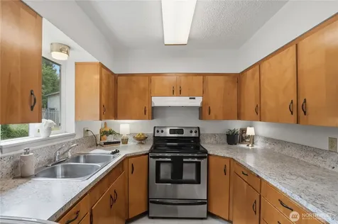 360 Tremont Street W Port Orchard WA 98366