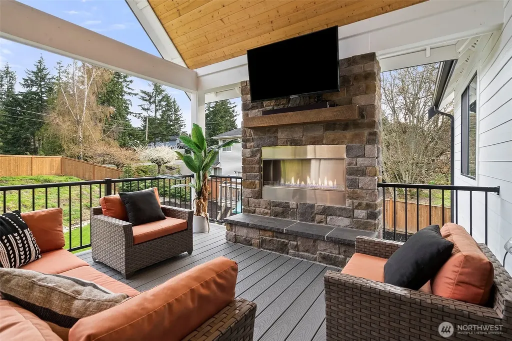 17905 28th Street E Lake Tapps WA 98391