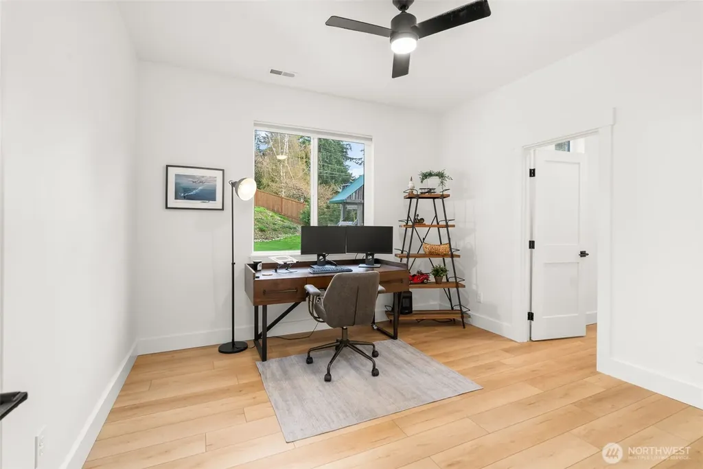17905 28th Street E Lake Tapps WA 98391