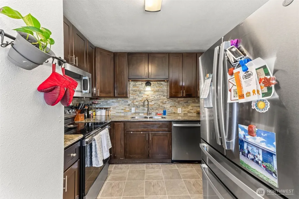 6810 Fawcett Avenue Tacoma WA 98408