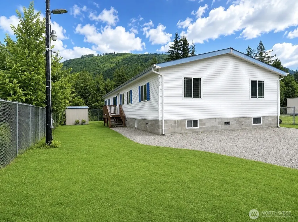 8375 Golden Valley Boulevard Maple Falls WA 98266