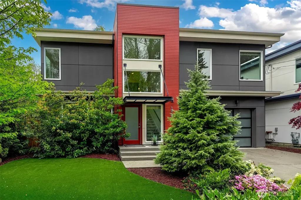 13721 Meridian Avenue N Seattle WA 98133