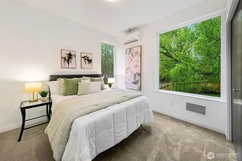 13721 Meridian Avenue N Seattle WA 98133