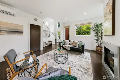 13721 Meridian Avenue N Seattle WA 98133