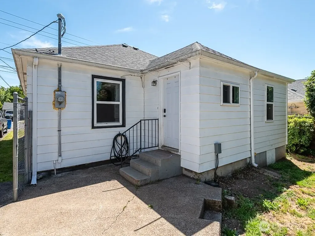 1108 V Street Vancouver WA 98661