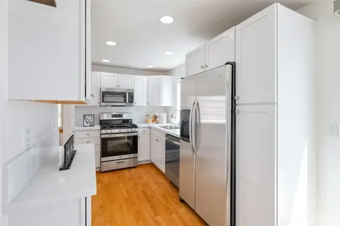 1619 S Weller Street Seattle WA 98144