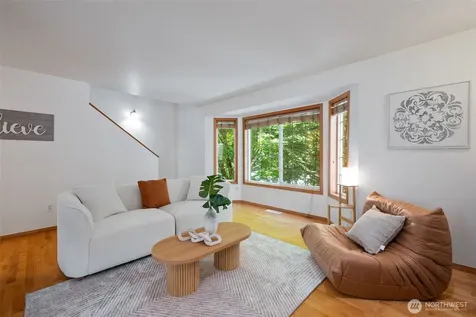 1619 S Weller Street Seattle WA 98144
