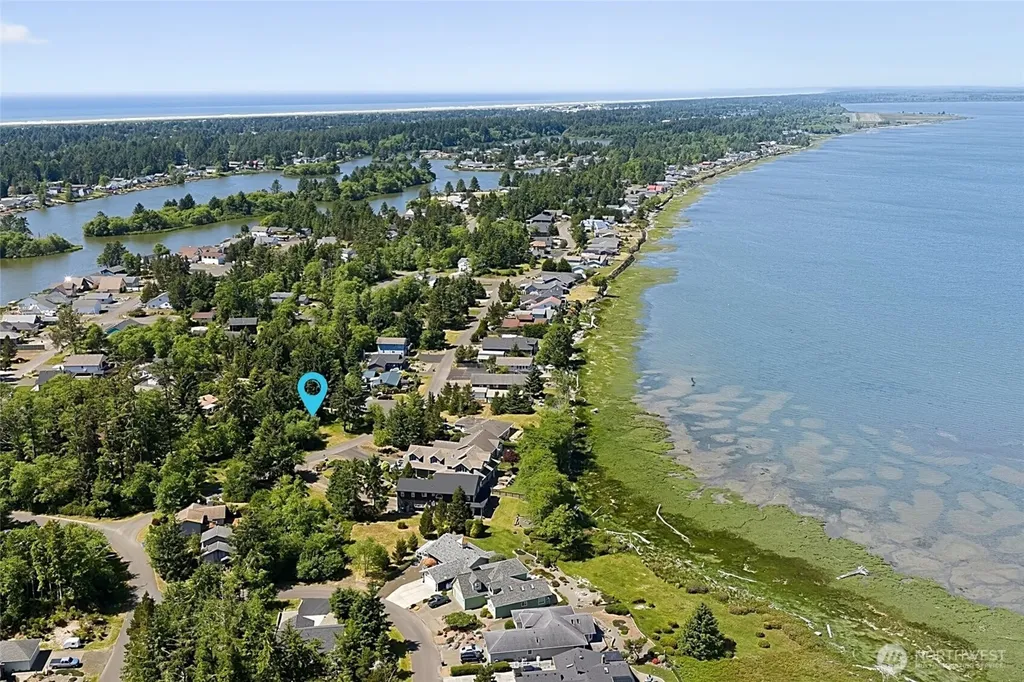 685 Chinook Avenue SE Ocean Shores WA 98569