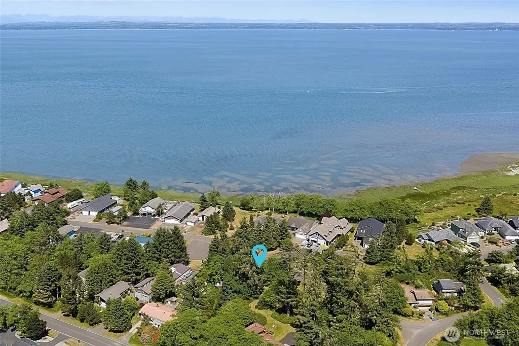 685 Chinook Avenue SE Ocean Shores WA 98569