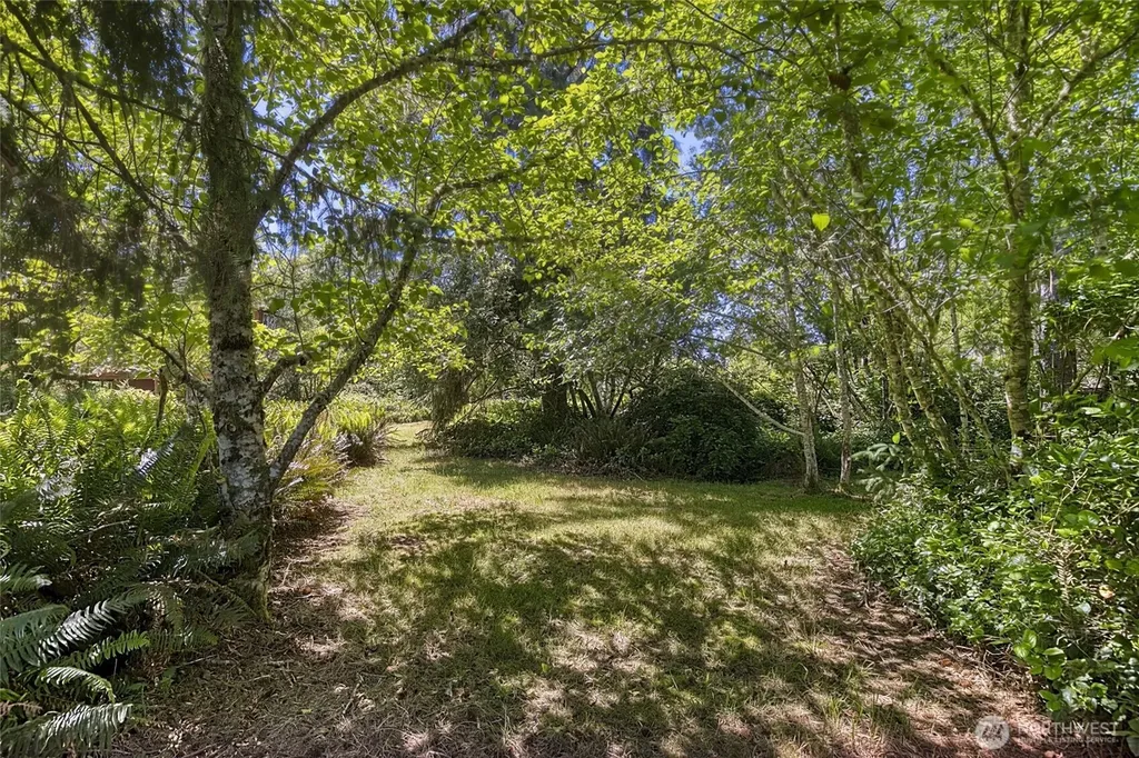 685 Chinook Avenue SE Ocean Shores WA 98569