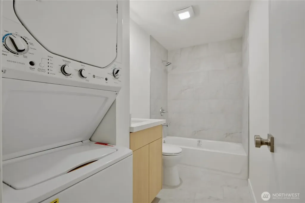 10732 Stone Avenue N Seattle WA 98133