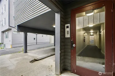 10732 Stone Avenue N Seattle WA 98133