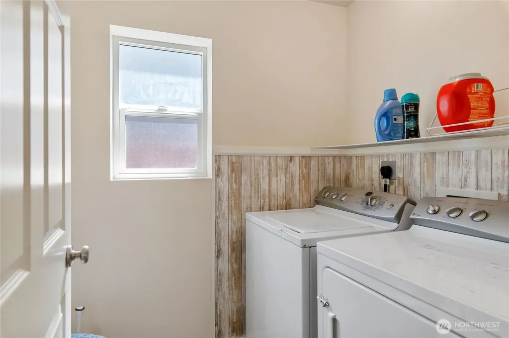 7838 Celtic Loop NW Silverdale WA 98383