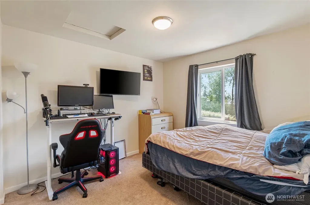 7838 Celtic Loop NW Silverdale WA 98383