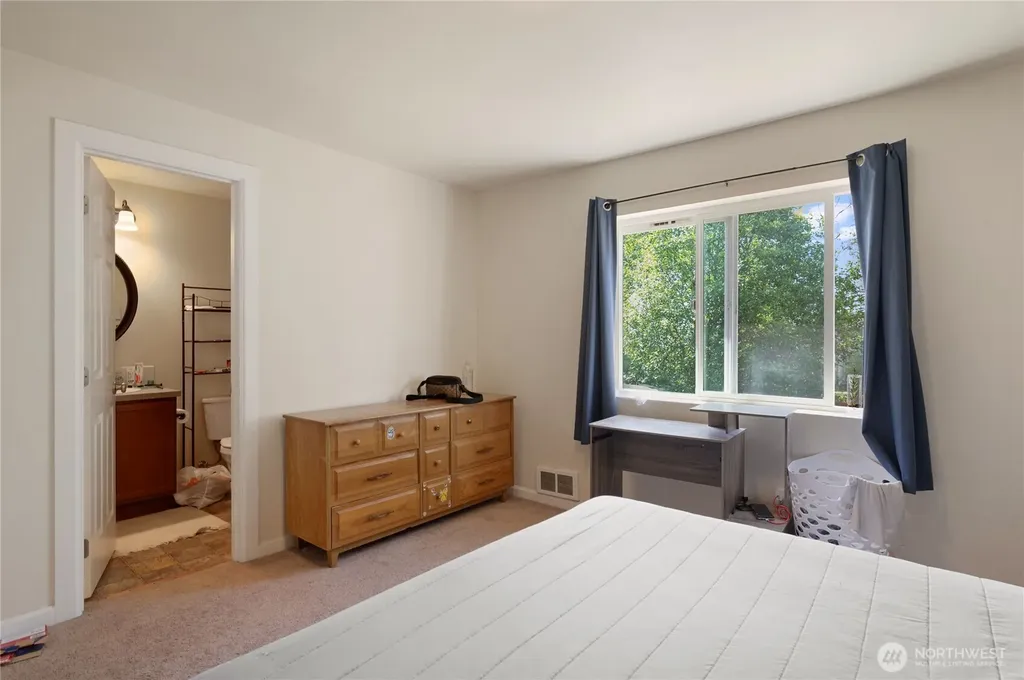 7838 Celtic Loop NW Silverdale WA 98383