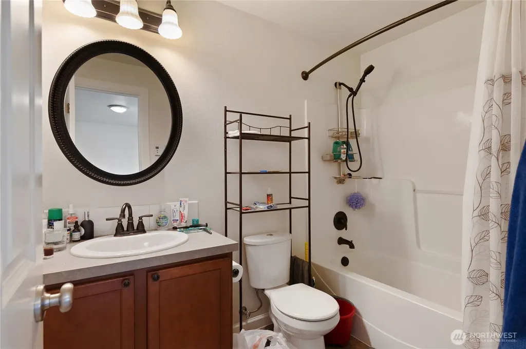 7838 Celtic Loop NW Silverdale WA 98383