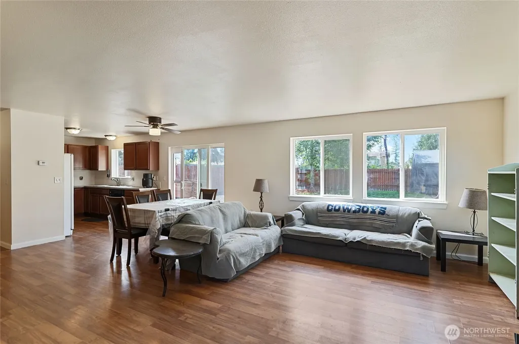 7838 Celtic Loop NW Silverdale WA 98383