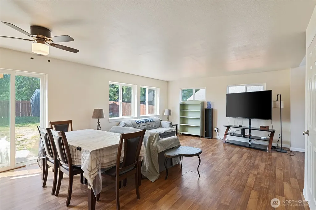 7838 Celtic Loop NW Silverdale WA 98383