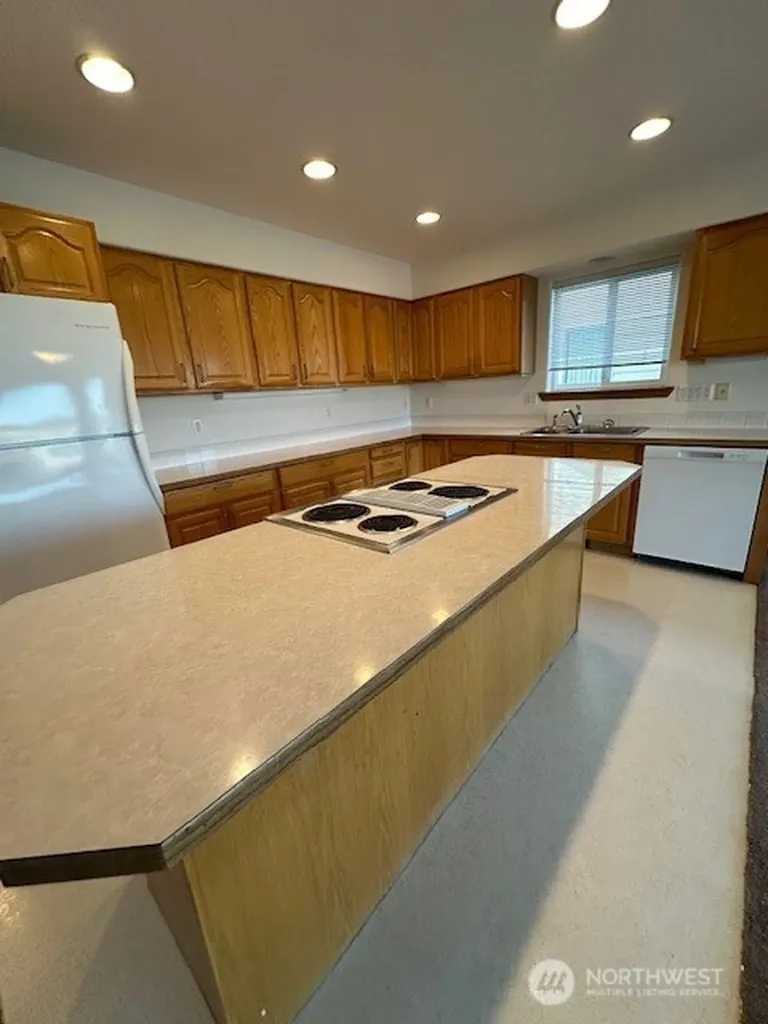 1300 W Marina Drive Moses Lake WA 98837