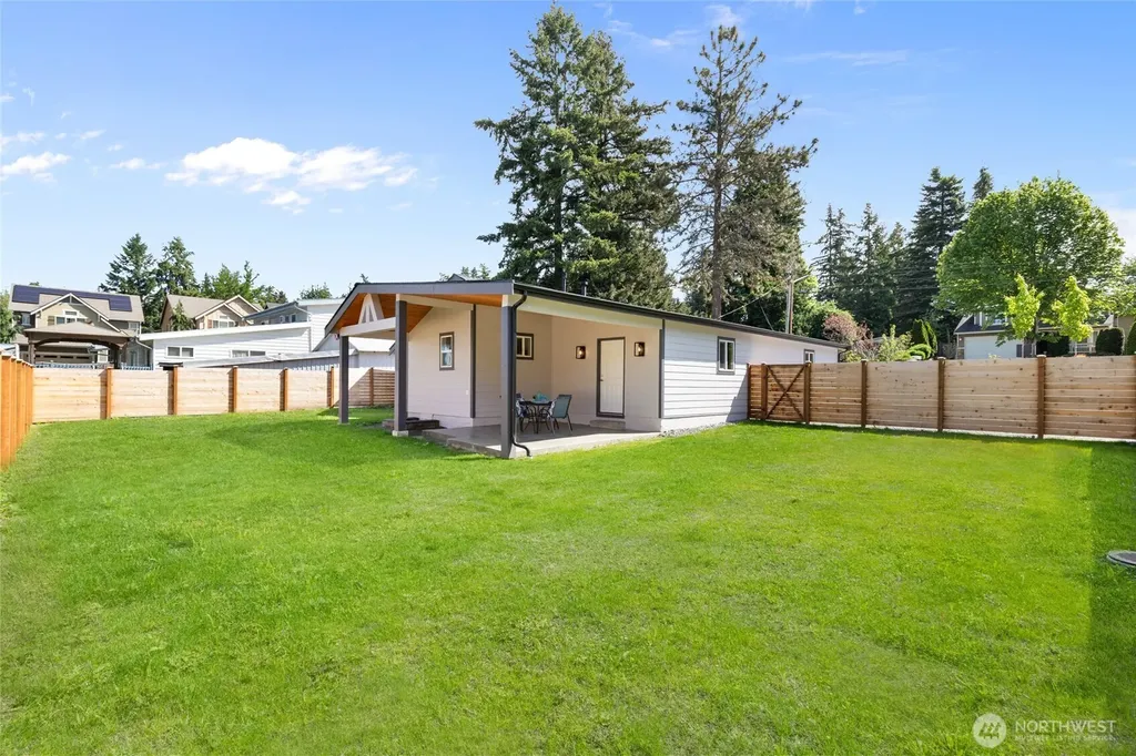20103 75th Avenue NE Kenmore WA 98028