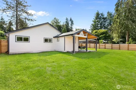 20103 75th Avenue NE Kenmore WA 98028