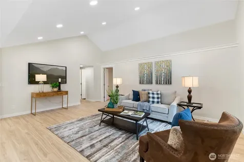 20103 75th Avenue NE Kenmore WA 98028
