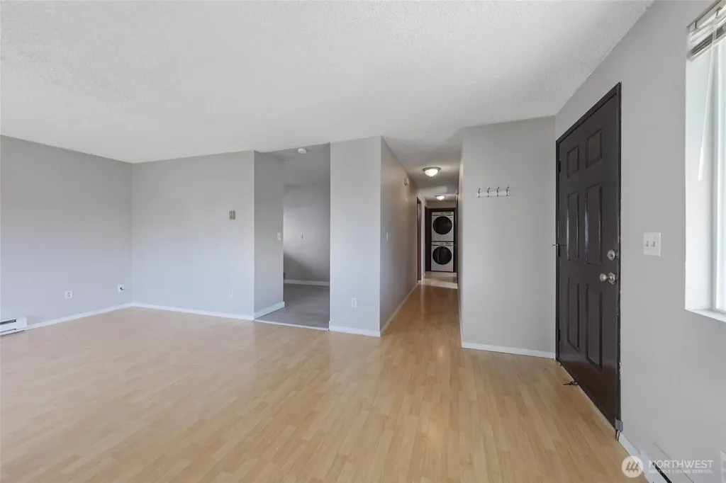 361 Earlington Avenue SW Renton WA 98057