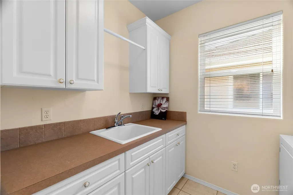 6936 Fairway Lane SE Olympia WA 98501