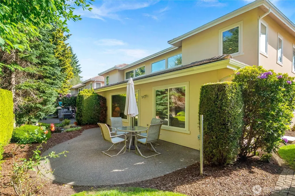 6936 Fairway Lane SE Olympia WA 98501