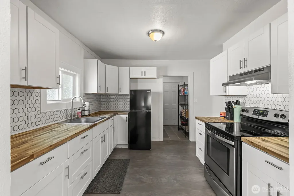 306 26th Avenue Longview WA 98632