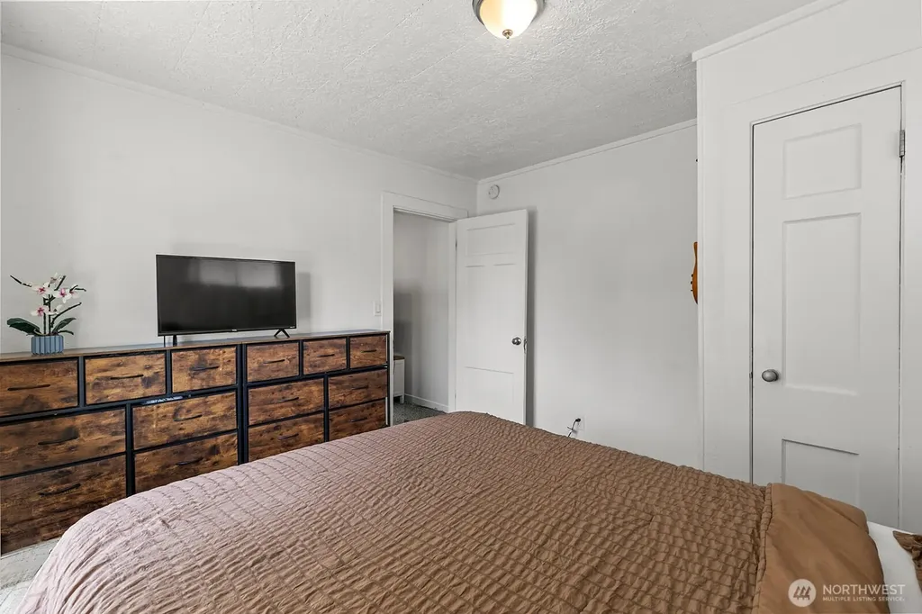 306 26th Avenue Longview WA 98632