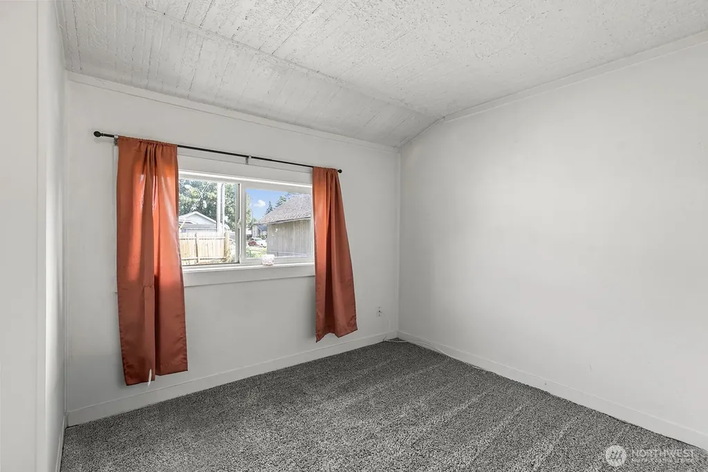 306 26th Avenue Longview WA 98632