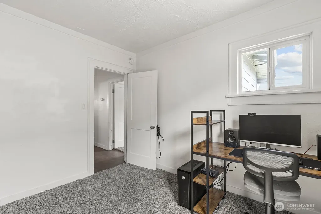 306 26th Avenue Longview WA 98632