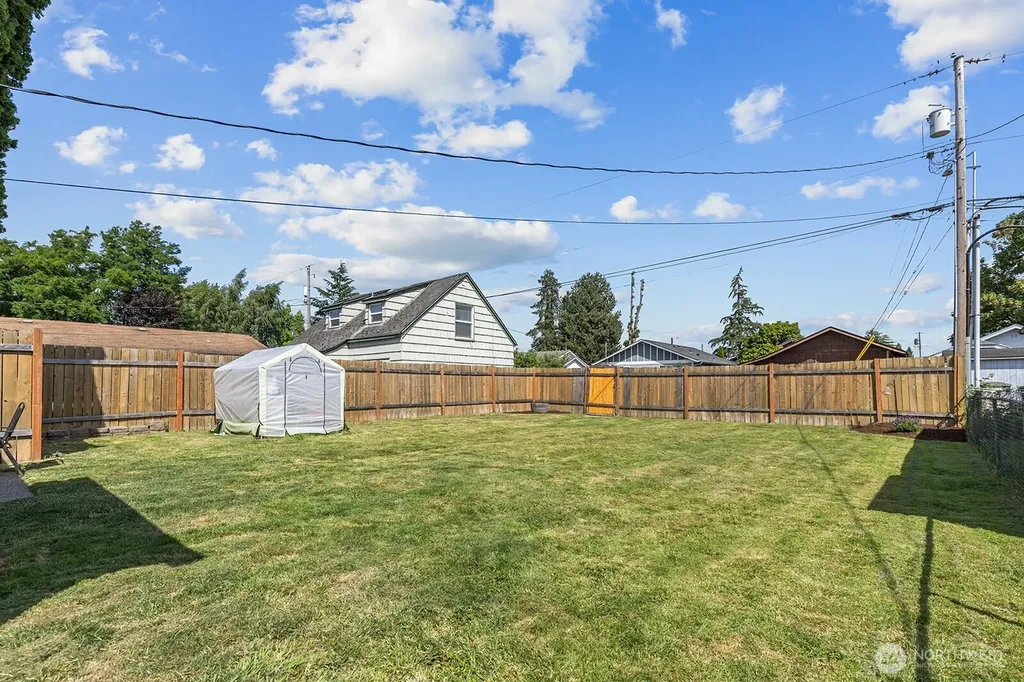 306 26th Avenue Longview WA 98632