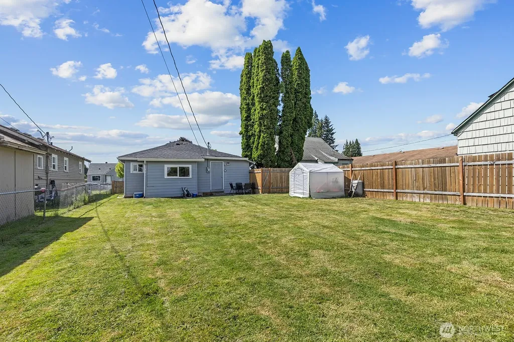 306 26th Avenue Longview WA 98632