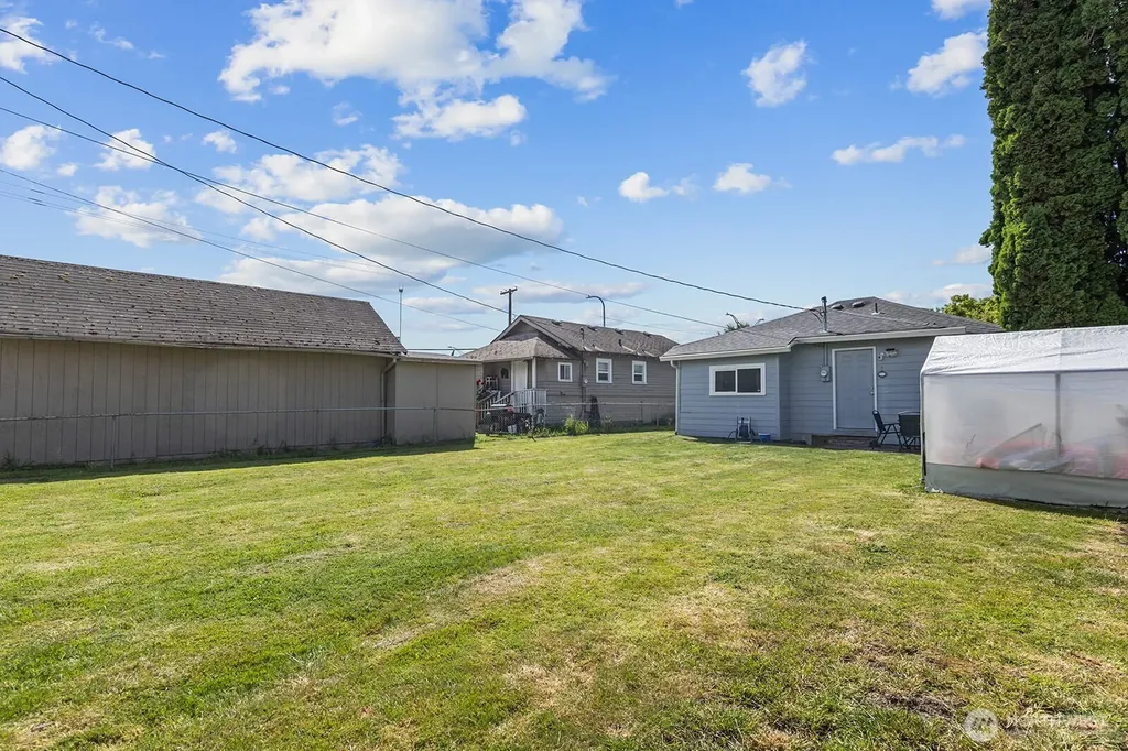 306 26th Avenue Longview WA 98632