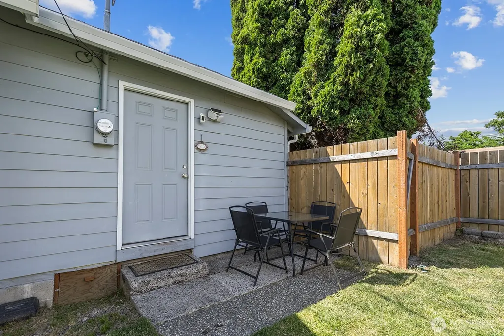 306 26th Avenue Longview WA 98632