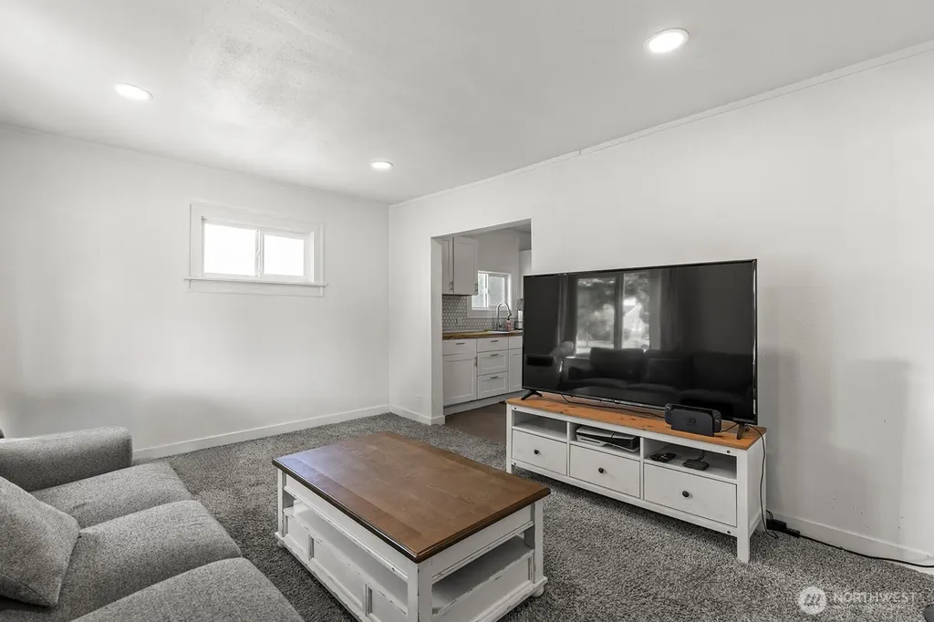306 26th Avenue Longview WA 98632