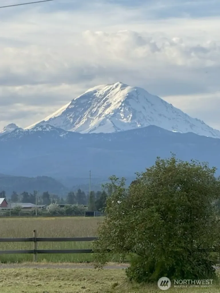 20804 SE 450th Street Enumclaw WA 98022