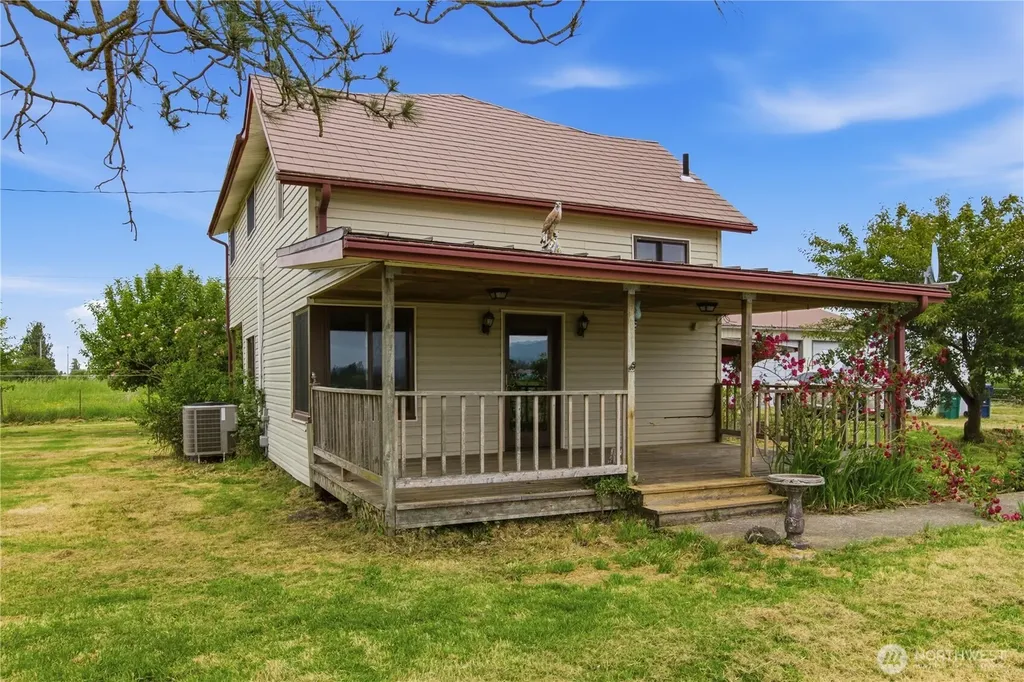 20804 SE 450th Street Enumclaw WA 98022