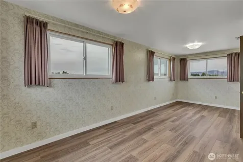 20804 SE 450th Street Enumclaw WA 98022