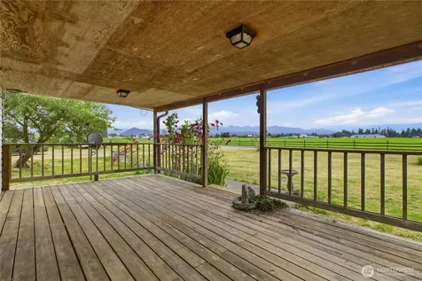 20804 SE 450th Street Enumclaw WA 98022