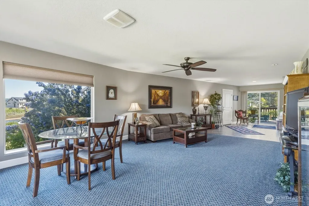 268 S Welcome Slough Road Cathlamet WA 98612