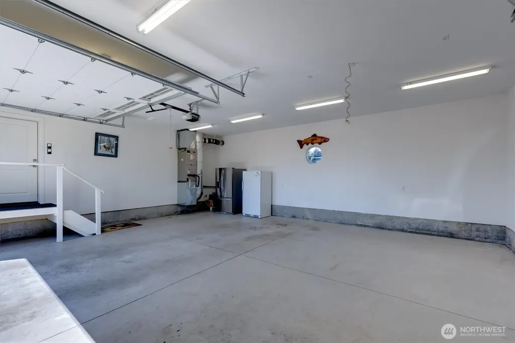 268 S Welcome Slough Road Cathlamet WA 98612
