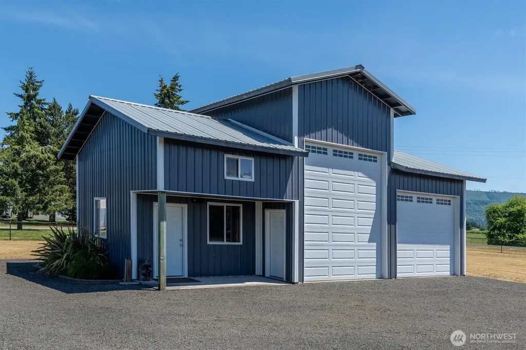 268 S Welcome Slough Road Cathlamet WA 98612