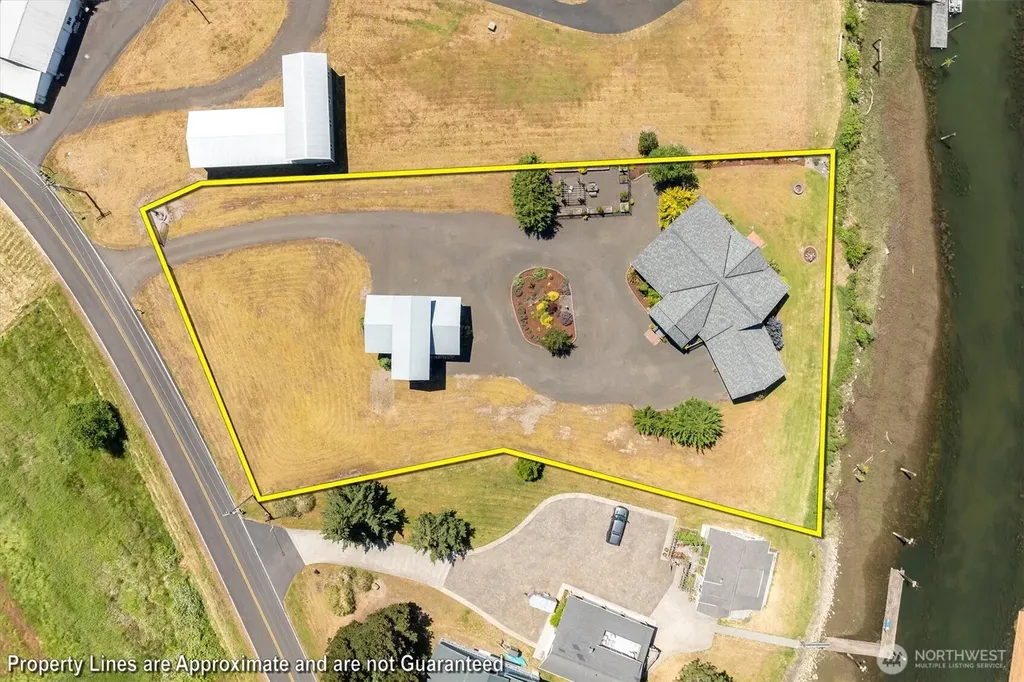 268 S Welcome Slough Road Cathlamet WA 98612