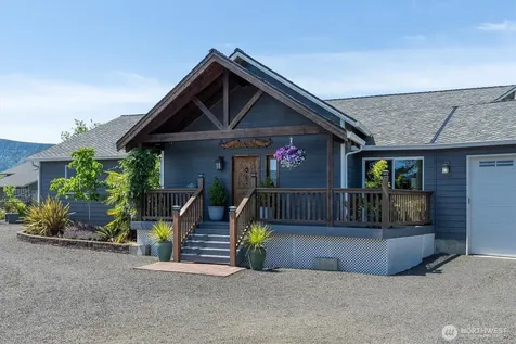 268 S Welcome Slough Road Cathlamet WA 98612