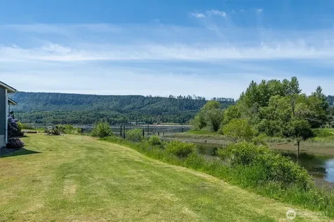 268 S Welcome Slough Road Cathlamet WA 98612