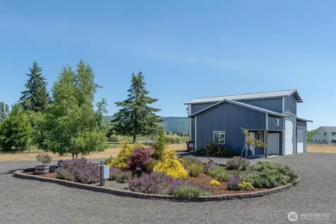 268 S Welcome Slough Road Cathlamet WA 98612